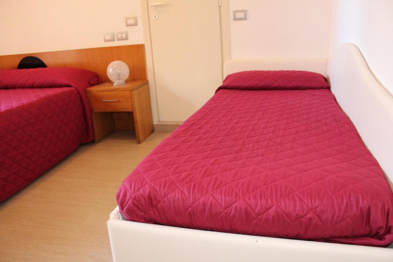 Hotel Morolli Rimini Exteriér fotografie