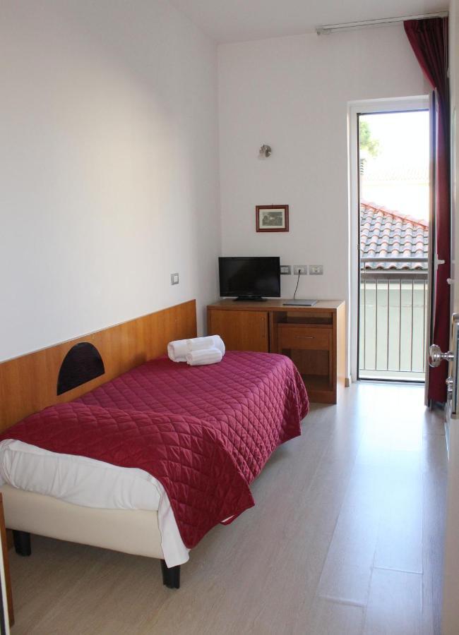 Hotel Morolli Rimini Exteriér fotografie